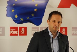 El PSOE cuestiona la dedicación de los políticos segovianos del PP