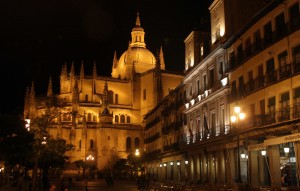 Segovia se apaga por la Hora del Planeta