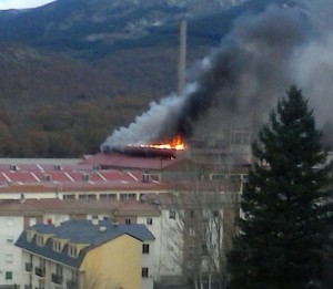 Incendio sofocado en un horno de la fábrica de cristales