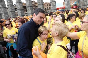 Pedro Sánchez afirma en Segovia que solo el PSOE «asegura una recuperación económica justa»