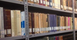Los Carmelitas catalogan 5.000 ejemplares de la Biblioteca del Santuario del Henar