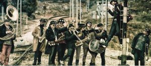 Mutis y el Puntillo Canalla Brass Band, representantes segovianos en la Feria de Teatro de Castilla y León