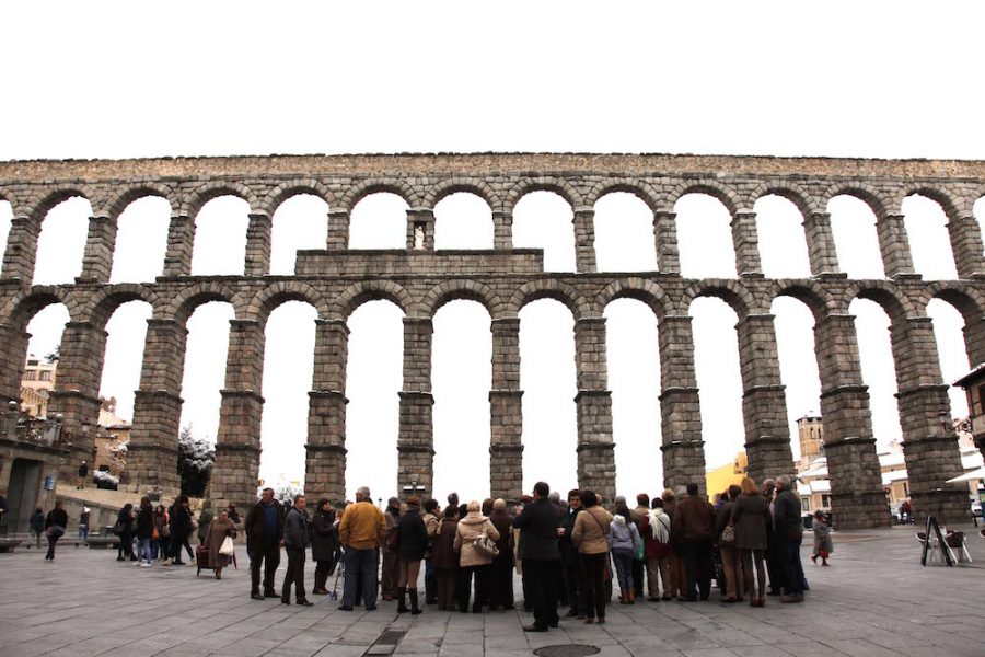 Segovia recibe dos millones de turistas en 2018 mejorando en un 9% los datos de 2017