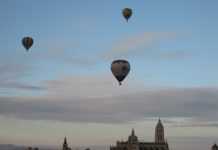 Un piloto de globo denuncia una presunta agresión por parte de un ganadero en Brieva