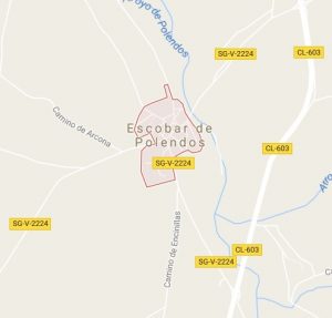 Tres heridos en un choque frontal de dos turismos en Escobar de Polendos