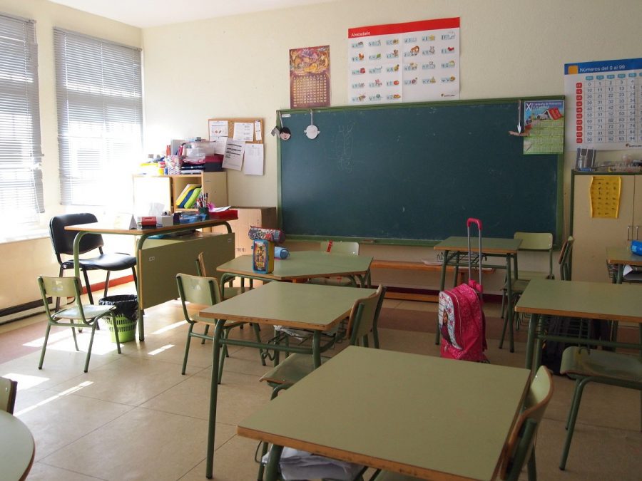 UGT urge a la Junta un protocolo de seguridad e higiene para los centros docentes
