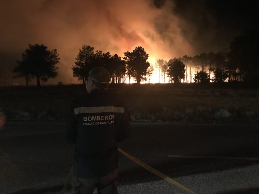 Castilla y León mantiene el riesgo extremo de incendios en el noreste y el sur del territorio