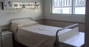 Más de 400 camas en residencias públicas de mayores de Castilla y León llevan años cerradas