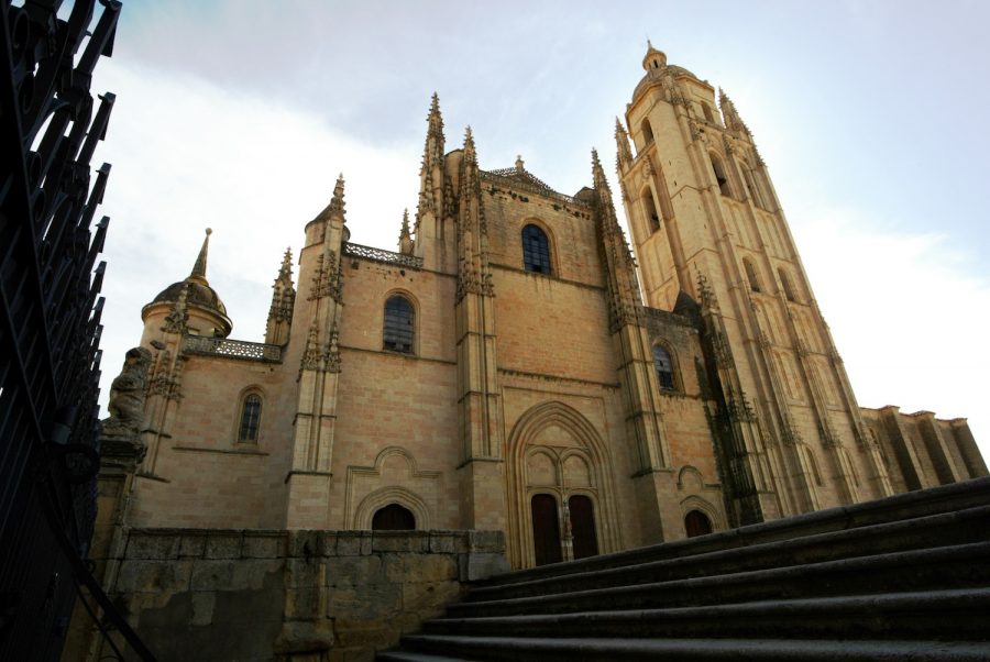 La Catedral de Segovia abre sus puertas para acercarse a la Pasión de Cristo