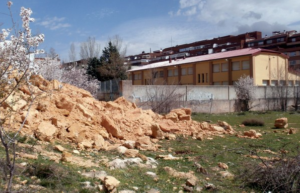 Desprendimientos en la ladera cerca del colegio Carlos de Lecea de Segovia