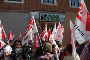 ¿Habrá un ‘verano caliente’ en lo laboral?: los sindicatos protestan frente a la FES