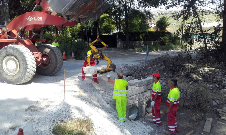 Obras de ampliación de calzada en la carretera de Vegafría a Membibre de la Hoz