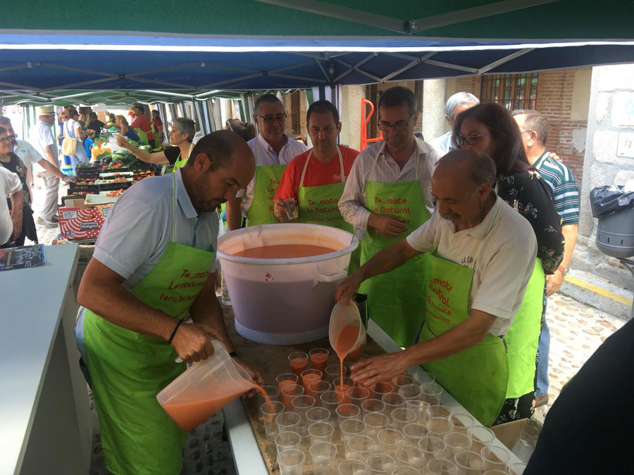 Éxito rotundo de la I Feria del Tomate de Martín Muñoz de las Posadas