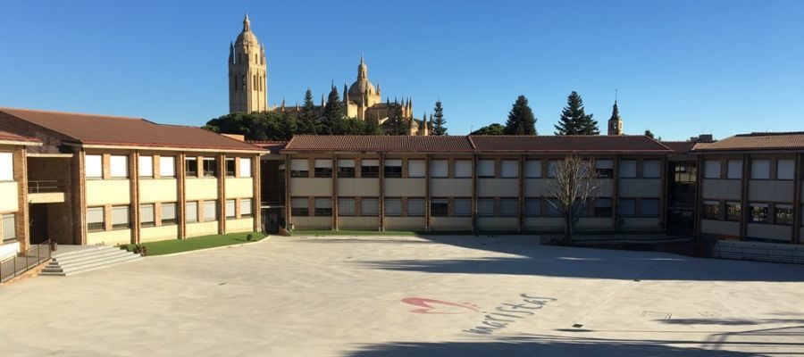 El colegio marista inicia su primer centenario este jueves con una celebración en la Catedral