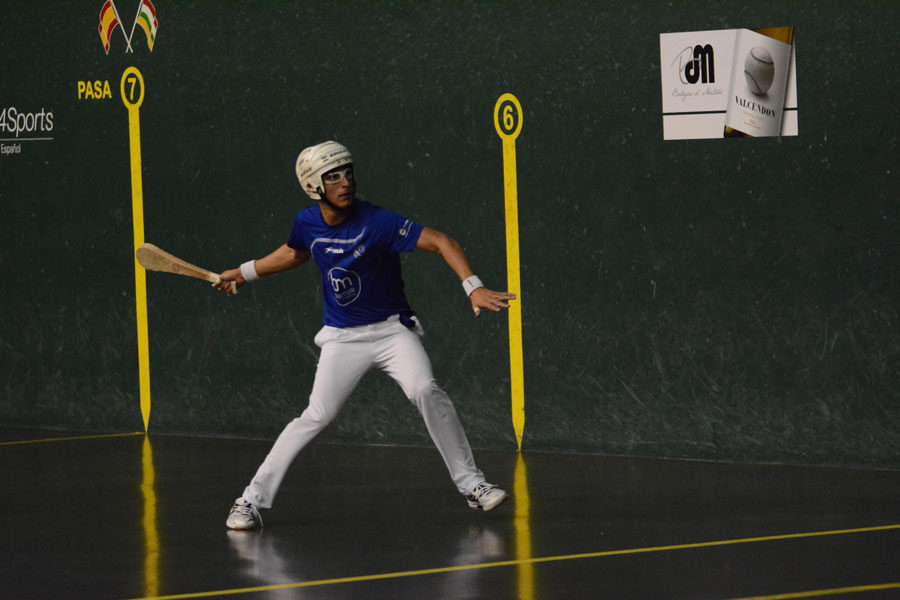 El segoviano Carlos Baeza en el Mundial de Pelota de Barcelona