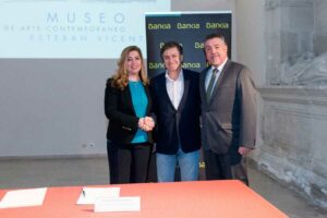 Bankia renueva su patrocinio con el Museo Esteban Vicente
