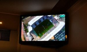 Inspeccionados 5 establecimientos de hostelería de Segovia por la emisión ilícita de partidos de fútbol