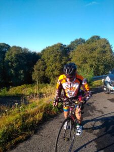 851 km en bici para visibilizar las ostomías y pedir baños adaptados