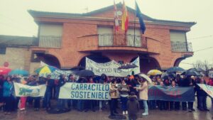 Nueva manifestación en Gomezserracín: «Por un Carracillo sostenible»