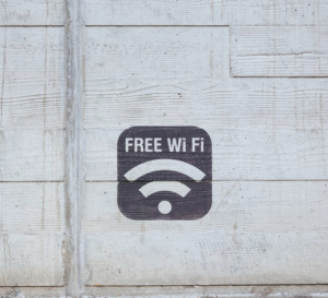 Doce municipios de Segovia implantan WiFi en espacios públicos