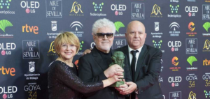 La productora segoviana Esther García recoge el Goya a mejor película