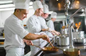 Cinco cocineros de Segovia competirán por el mejor pincho de la región