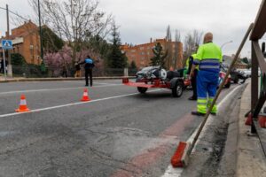Herido grave un motorista en una colisión contra un turismo en la avenida Vía Roma de Segovia