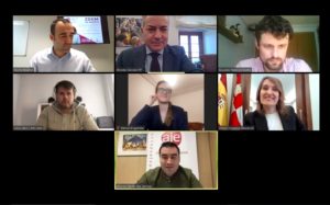 Educación y jóvenes empresarios estudian propuestas para fomentar el emprendimiento entre el alumnado