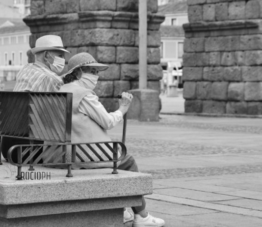 Rocío, una fotógrafa segoviana busca a los protagonistas de su foto