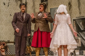 Morfeo Teatro lleva el absurdo de Ionesco a las tablas del Juan Bravo