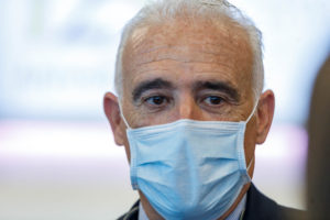 El presidente del Colegio Oficial de Médicos de Segovia deja su cargo