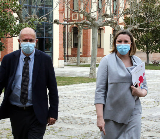 Igea admite “cierta desaceleración” en el ritmo de vacunación por cuestiones administrativas