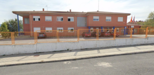 El CEIP ‘Elena Fortún’ de Segovia luce un mural para concienciar sobre la necesidad de recompensar el sistema de cuidados