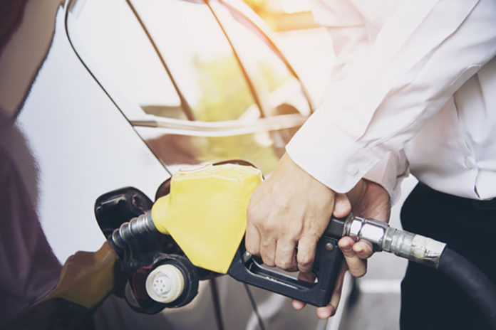 La asociación de gasolineras pide al Gobierno que rebaje el IVA de los carburantes