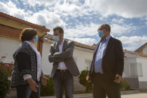 Tudanca afirma que 900 municipios de Castilla y Leon tendrán fibra óptica en dos años