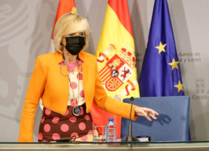 La Junta está abierta a suprimir el uso de la mascarilla en «algunos exteriores» en junio