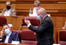El PSOE critica a la Junta recuperar la jornada reducida en centros públicos sin prever medidas de conciliación