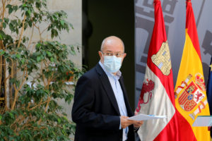 Igea a Sánchez: «La política no es un tebeo»