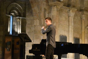 El Festival Joven vibra con la maestría de Diego Pajares