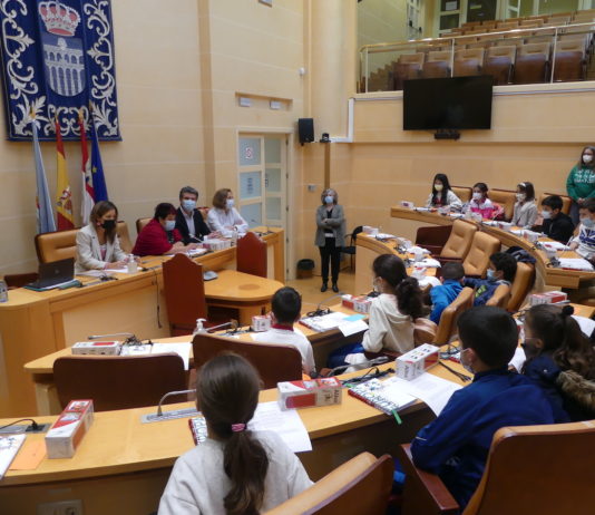 Los más pequeños, protagonistas de un pleno en el Ayuntamiento