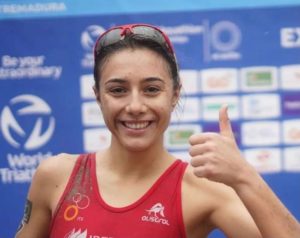 La cuellarana Marina Muñoz logra el bronce mundial en triatlón cross
