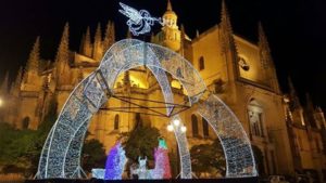 Los comerciantes segovianos inquietos ante la instalación de un mercado navideño municipal