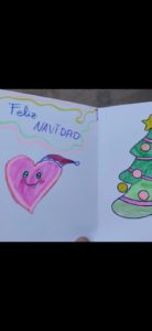 Los niños de Fuenterrebollo mandan postales a los ancianos del pueblo para felicitarles la Navidad