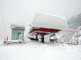 Parados más de media hora en en el telesilla de La Pinilla Estación de esquí de La Pinilla (Segovia)