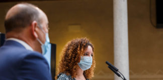 El presidente de la Diputación de Segovia, Miguel Ángel de Vicente, junto a la Diputada delegada del Área de Empleo, Promoción Provincial y Sostenibilidad, Noemí Otero.