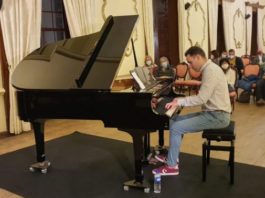 segoviano vuelve a casa con su piano