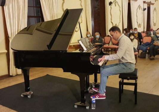 segoviano vuelve a casa con su piano