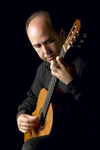 El guitarrista Miguel Trápaga actuará en el Museo Zuloaga para celebrar del ‘Día Internacional de los Museos’