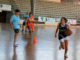 El programa Especialízate de la Diputación sigue su curso con tenis y baloncesto