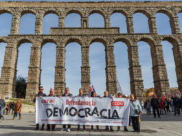 Unos 200 segovianos reclaman a la Junta dejar de ser “la Cenicienta” de Castilla y León